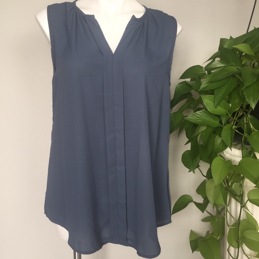 👚 NWT - Blue Versatile Blouse 👚